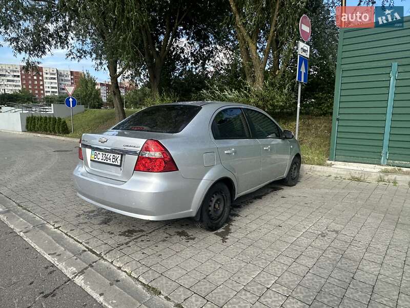 Седан Chevrolet Aveo 2008 в Львові