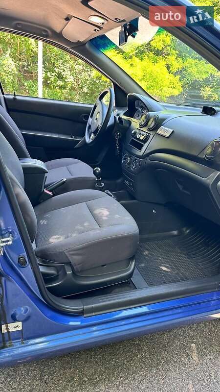 Седан Chevrolet Aveo 2008 в Полтаве
