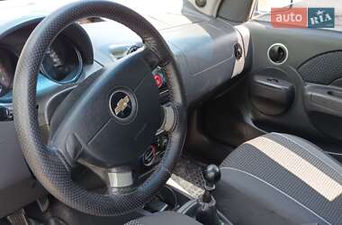 Хэтчбек Chevrolet Aveo 2007 в 