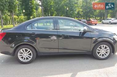 Седан Chevrolet Aveo 2013 в 