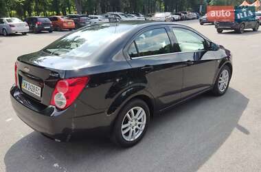 Седан Chevrolet Aveo 2013 в 