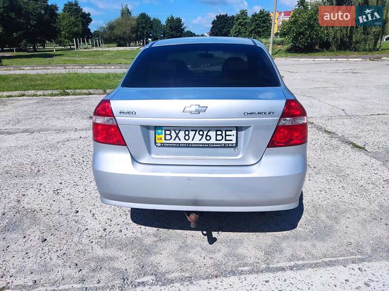 Седан Chevrolet Aveo 2008 в Нетішині