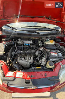 Седан Chevrolet Aveo 2005 в 