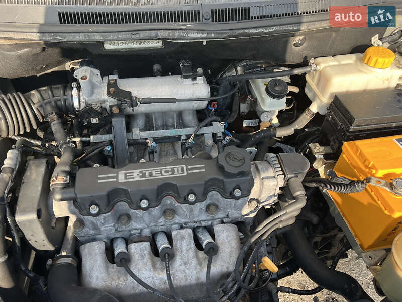 Седан Chevrolet Aveo 2008 в Києві