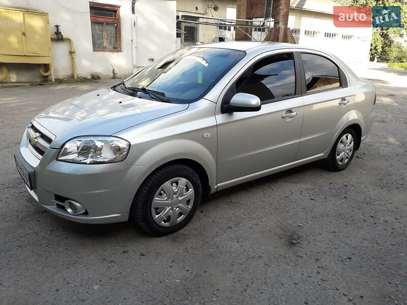 Седан Chevrolet Aveo 2008 в Ивано-Франковске