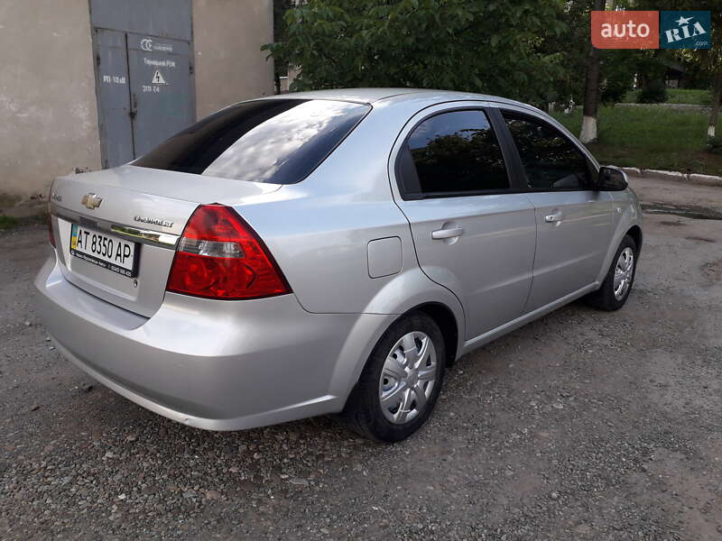 Седан Chevrolet Aveo 2008 в Ивано-Франковске