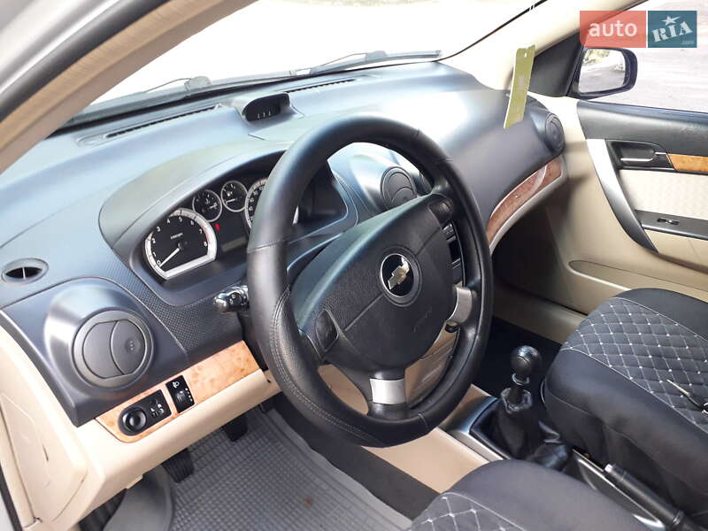Седан Chevrolet Aveo 2008 в Ивано-Франковске
