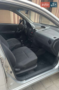 Седан Chevrolet Aveo 2006 в 