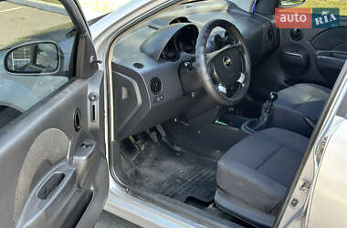 Хэтчбек Chevrolet Aveo 2006 в 