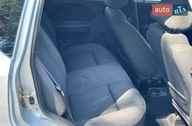 Хэтчбек Chevrolet Aveo 2006 в 