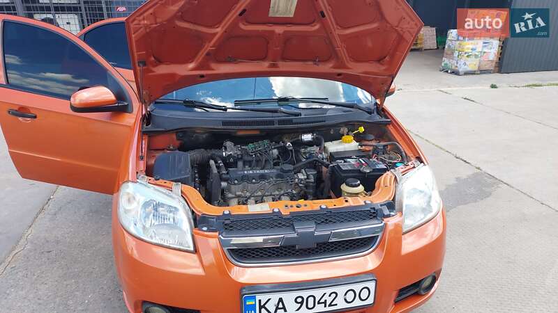 Седан Chevrolet Aveo 2006 в Первомайске