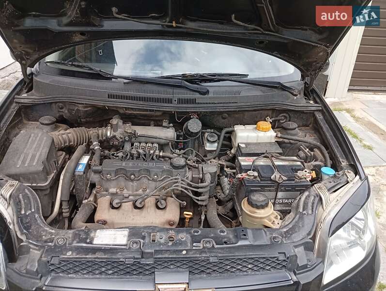 Седан Chevrolet Aveo 2007 в Коростышеве