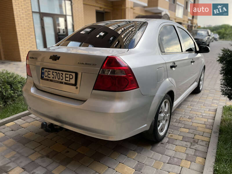 Седан Chevrolet Aveo 2008 в Чернівцях