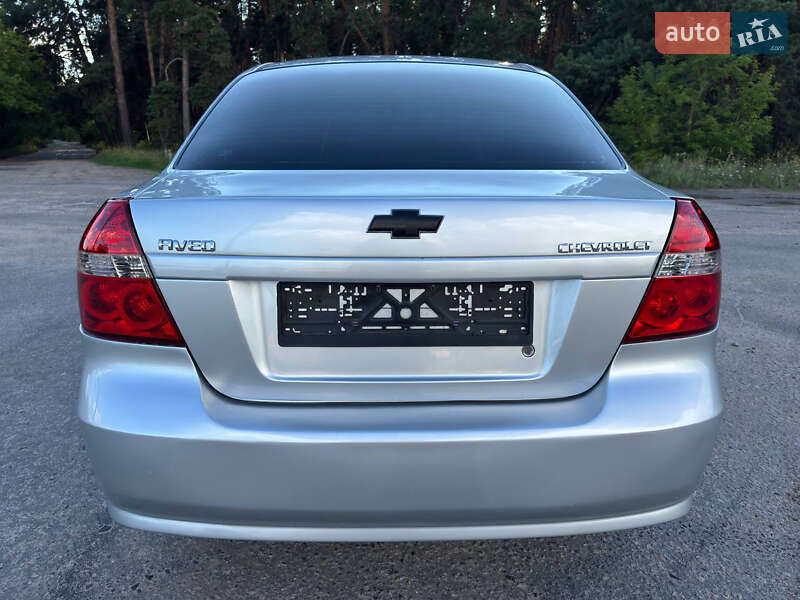 Седан Chevrolet Aveo 2009 в Охтирці