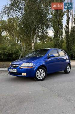 Хэтчбек Chevrolet Aveo 2005 в Каменском