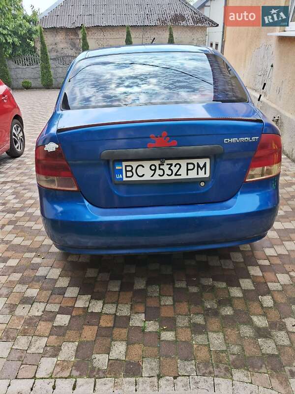 Седан Chevrolet Aveo 2004 в Львове