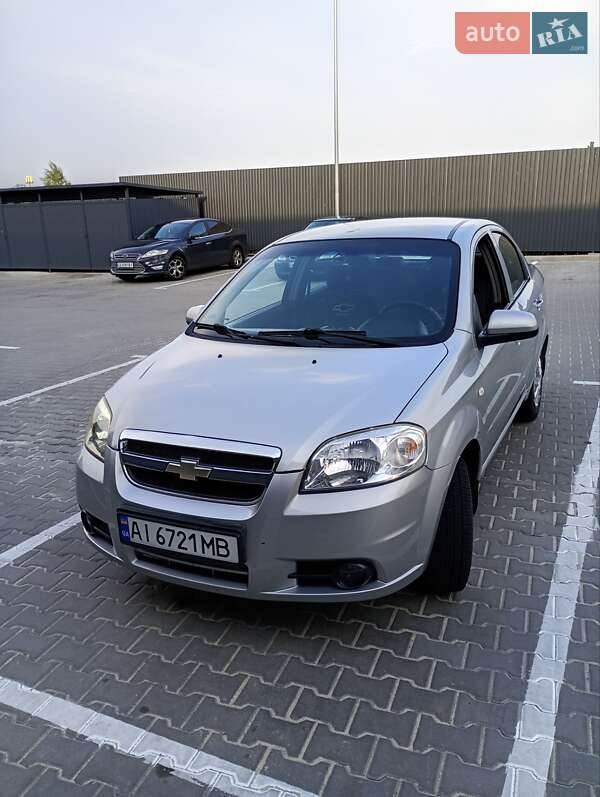 Седан Chevrolet Aveo 2008 в Киеве