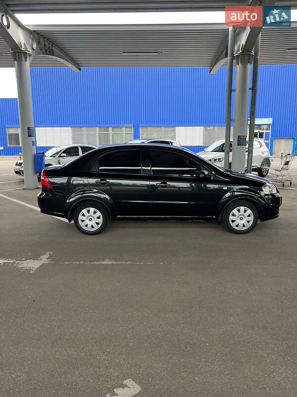 Седан Chevrolet Aveo 2008 в Запоріжжі
