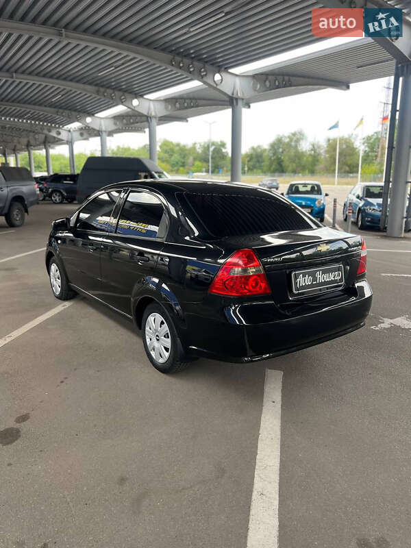 Седан Chevrolet Aveo 2008 в Запоріжжі