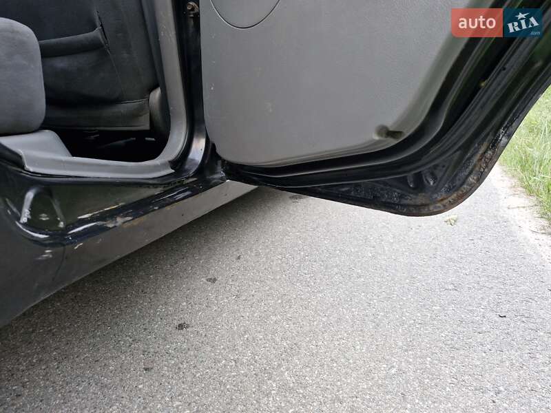 Хэтчбек Chevrolet Aveo 2005 в Киеве