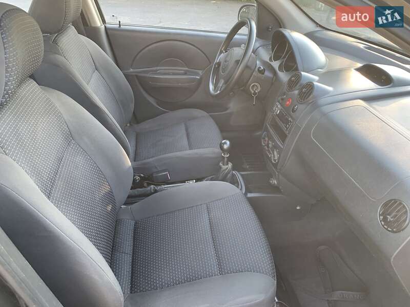 Седан Chevrolet Aveo 2005 в Білій Церкві