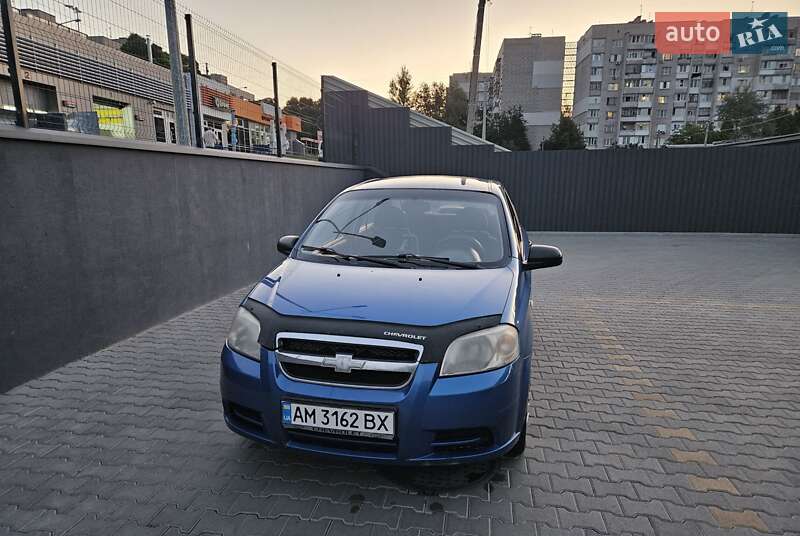 Седан Chevrolet Aveo 2010 в Житомире