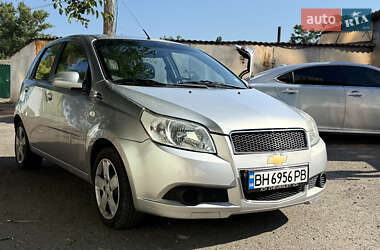 Хэтчбек Chevrolet Aveo 2008 в 