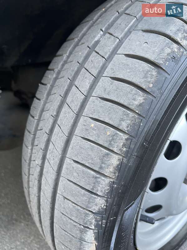 Седан Chevrolet Aveo 2011 в Лозовій