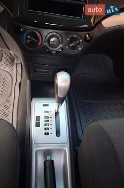 Седан Chevrolet Aveo 2011 в Чернівцях