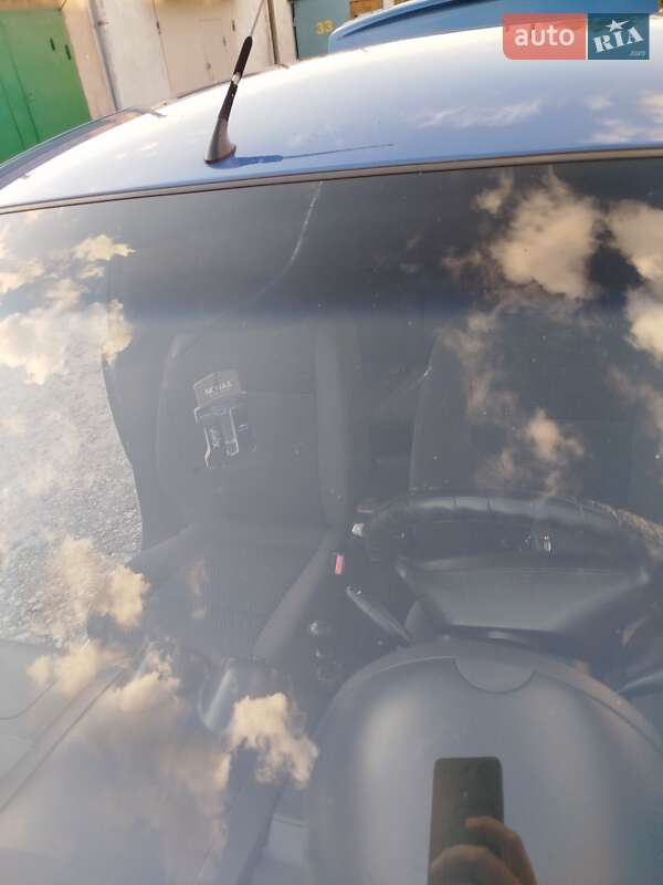 Седан Chevrolet Aveo 2006 в Вараші