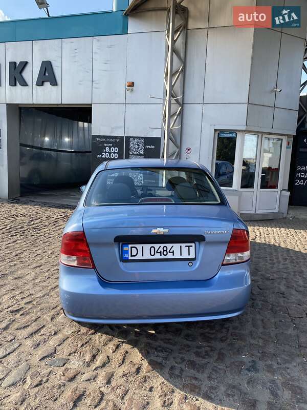 Седан Chevrolet Aveo 2004 в 
