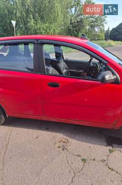 Хэтчбек Chevrolet Aveo 2005 в 