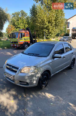 Седан Chevrolet Aveo 2006 в Киеве