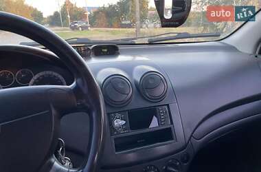 Седан Chevrolet Aveo 2006 в Дніпрі