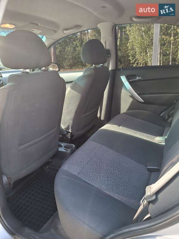 Седан Chevrolet Aveo 2010 в Киеве