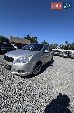 Хетчбек Chevrolet Aveo 2011 в Дергачах