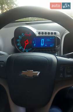 Седан Chevrolet Aveo 2014 в 