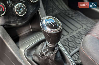 Хэтчбек Chevrolet Aveo 2011 в 