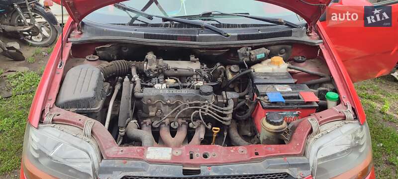 Седан Chevrolet Aveo 2006 в Дергачах