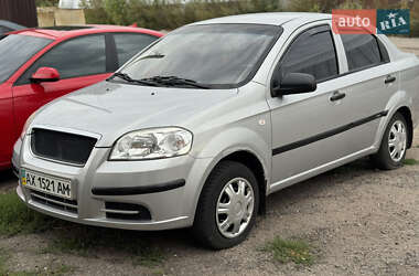 Седан Chevrolet Aveo 2006 в Валках