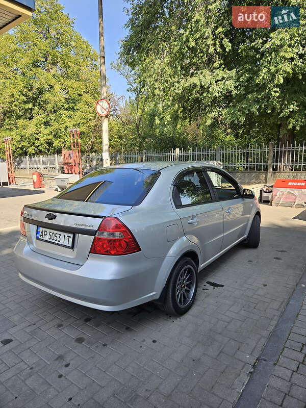 Седан Chevrolet Aveo 2008 в Запорожье