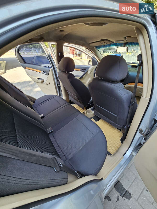 Седан Chevrolet Aveo 2008 в Запорожье