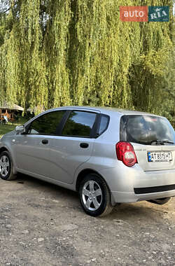Хэтчбек Chevrolet Aveo 2008 в 