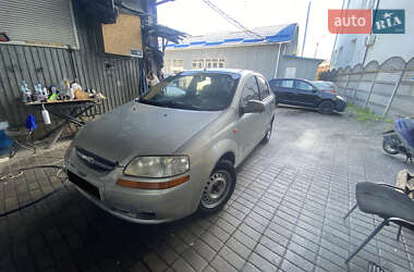 Седан Chevrolet Aveo 2005 в Рівному