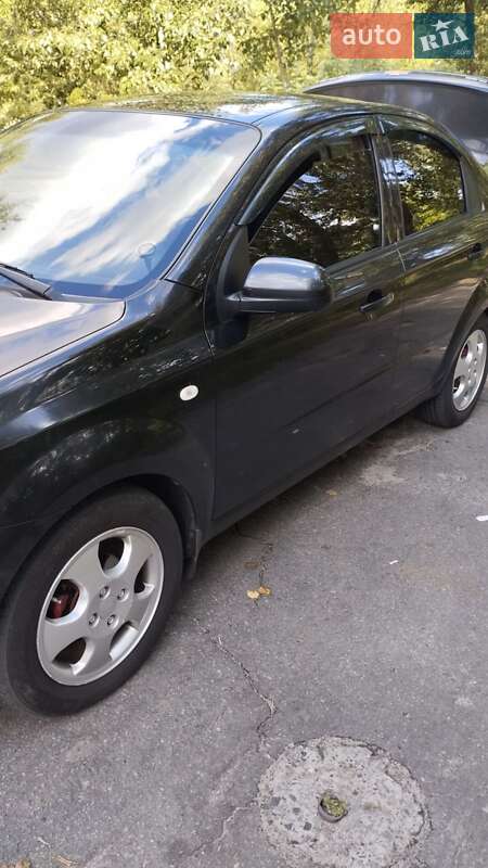 Седан Chevrolet Aveo 2007 в Горишних Плавнях