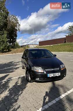 Хэтчбек Chevrolet Aveo 2008 в 