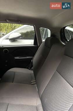 Хэтчбек Chevrolet Aveo 2008 в 