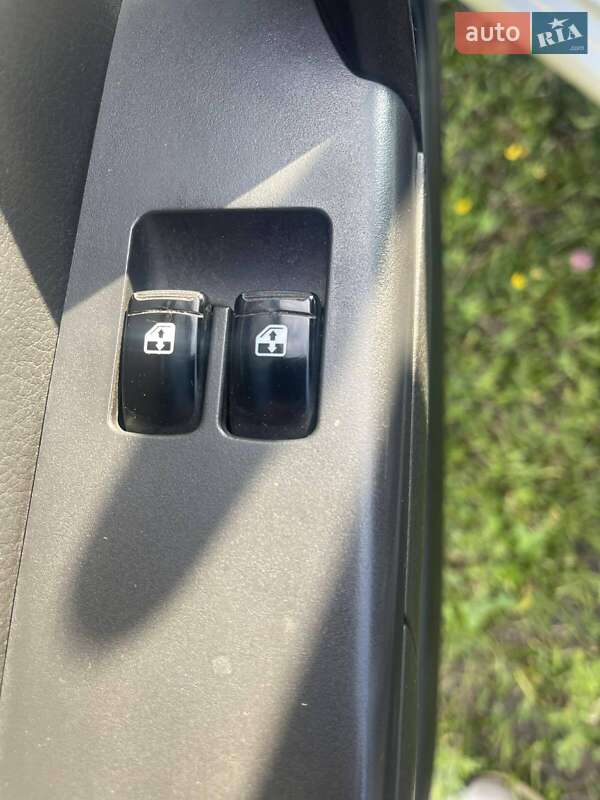 Седан Chevrolet Aveo 2008 в Києві