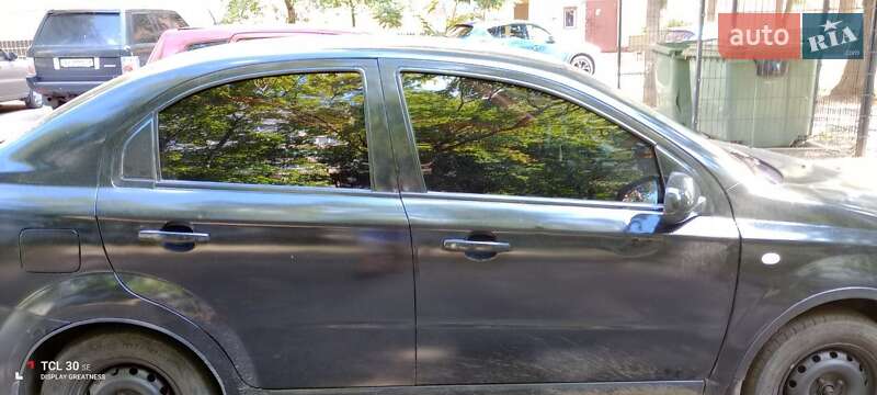 Седан Chevrolet Aveo 2010 в Харкові