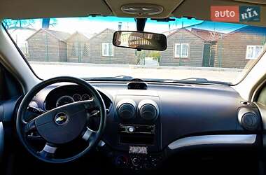 Седан Chevrolet Aveo 2010 в Броварах